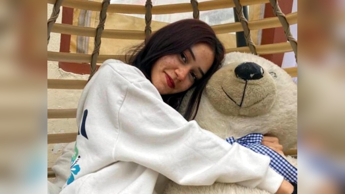 Edirne'de vahşet: Liseli kız, eski sevgilisi tarafından 30 bıçak darbesiyle öldürüldü