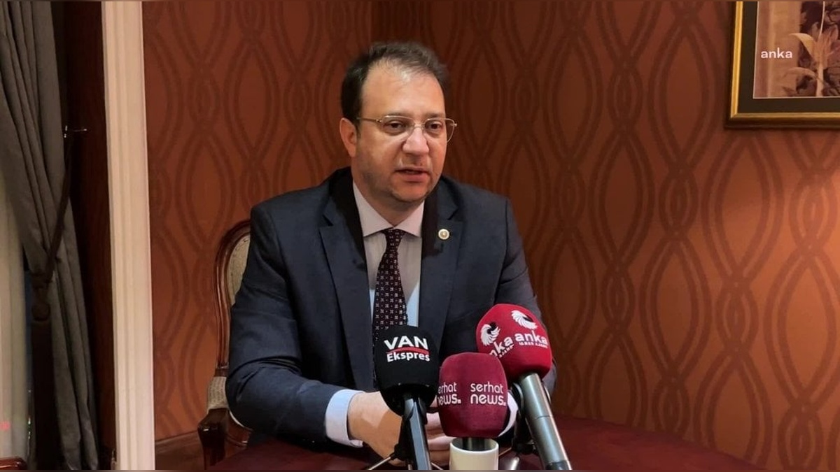 CHP'li İnan Akgün Alp: Partide kalmaya devam edecek