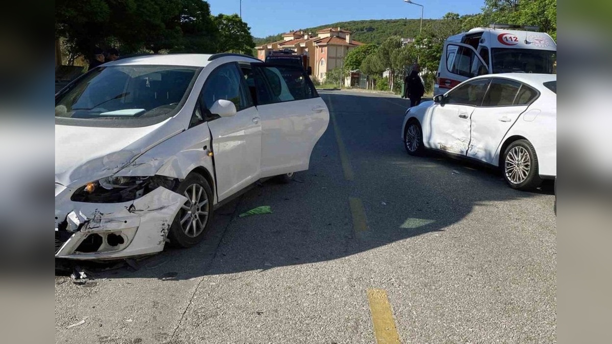 Muğla'da iki aracın çarpıştığı kazada 6 kişi yaralandı