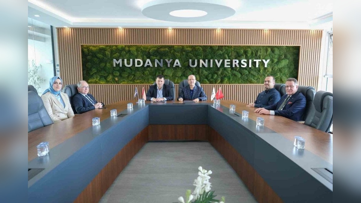 Hayat Hastanesi ve Mudanya Üniversitesi arasında işbirliği protokolü imzalandı