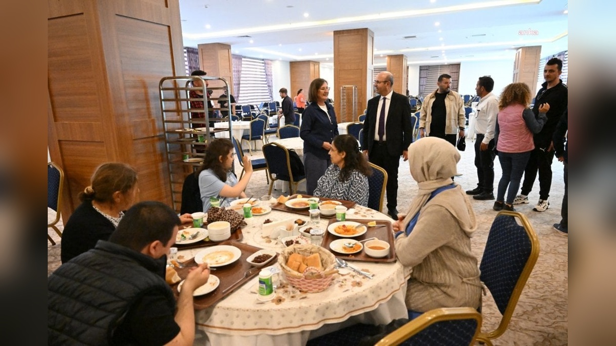 Kırşehir Belediye Başkanı Ekicioğlu: ZİÇEV öğrencilerini ağırladık
