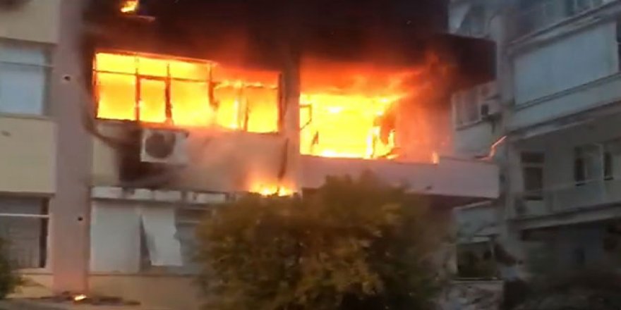 Finike'de ev yangını