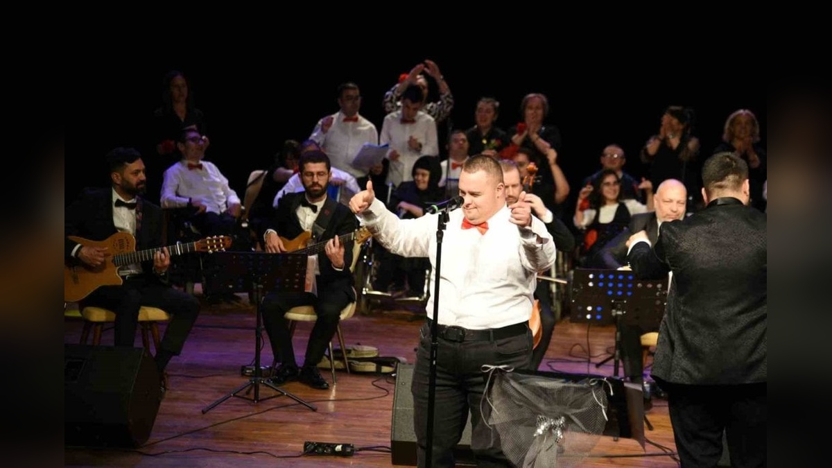 Atakum Belediyesi'nden engelliler haftası etkinliği: Yaşam park engelsiz koro sahne aldı