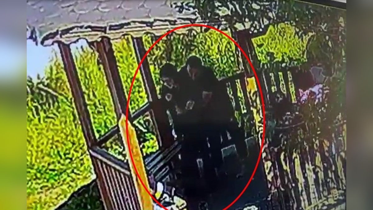 Şırnak'ta öğrenciye hayat veren öğretmen: Heimlich manevrasıyla nefes borusuna kaçan cismi çıkardı