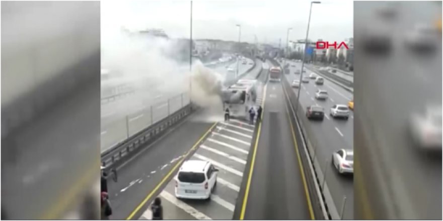 Metrobüs'te yangın!
