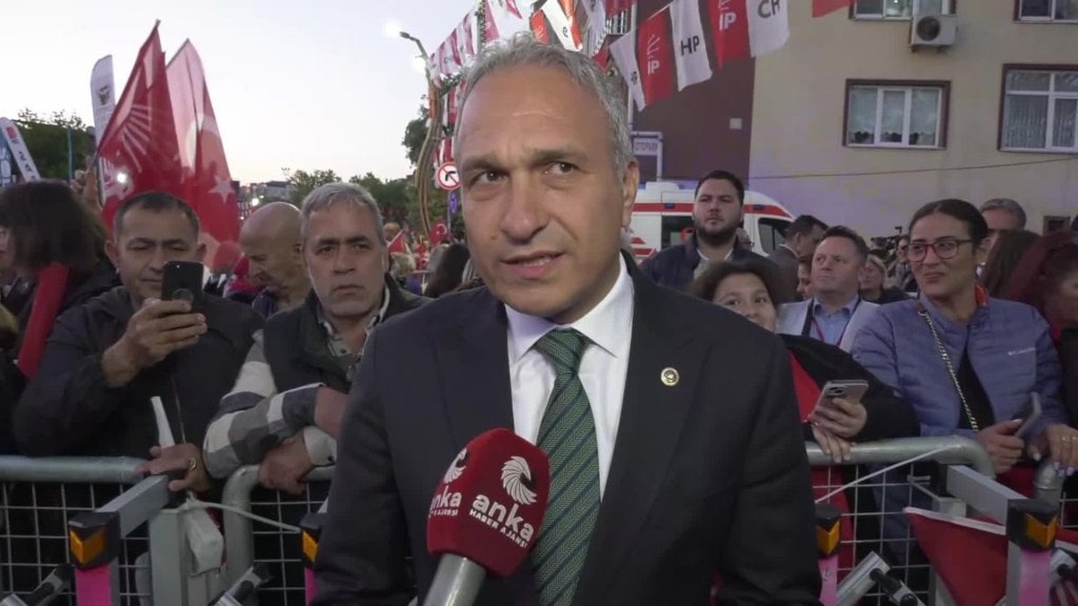 Suat Özçağdaş: öğrencilere zulüm ederek, onları tutuklayarak korkutamazsınız