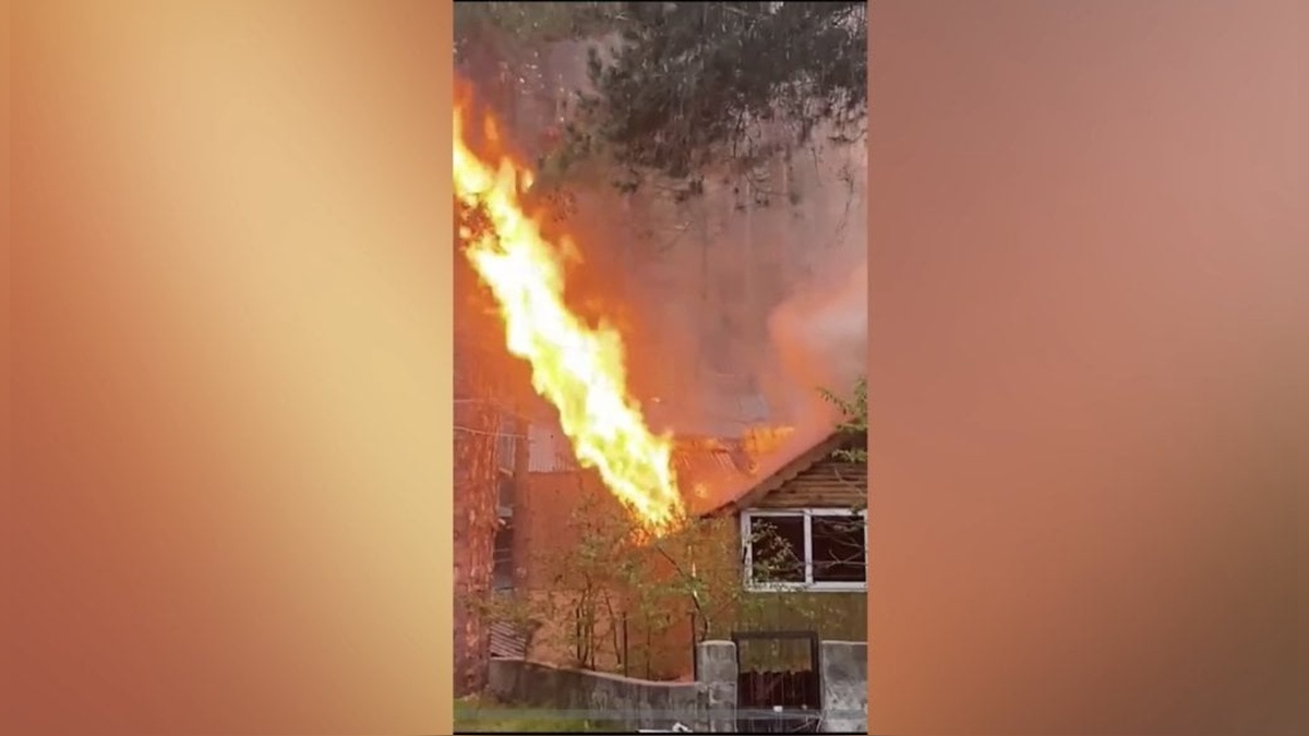 Osmaniye'de yangın paniği: Dört ev alevlere teslim oldu