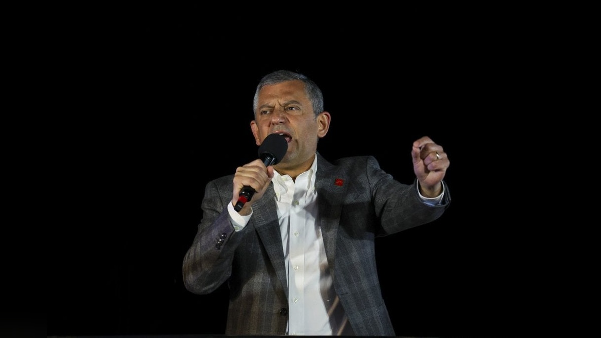 CHP Genel Başkanı Özel: Silivri'yi Özgürlükler ve Demokrasi Müzesi yapacağız