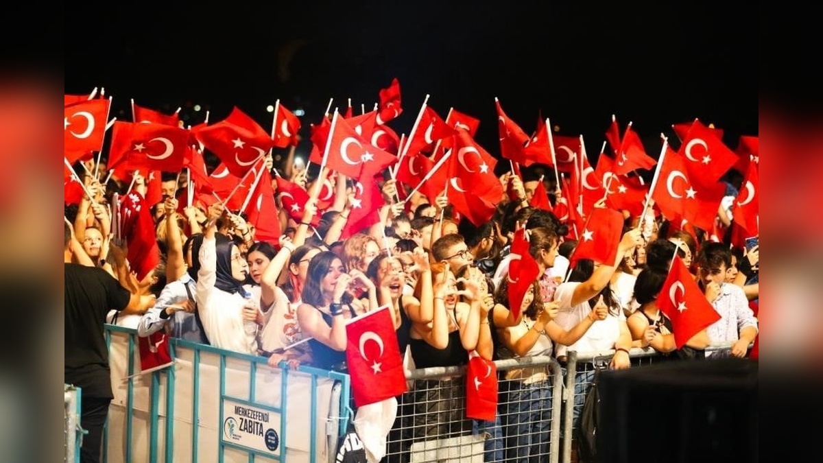 Merkezefendi'de 19 mayıs coşkusu: Necati ve Saykolar sahne alacak