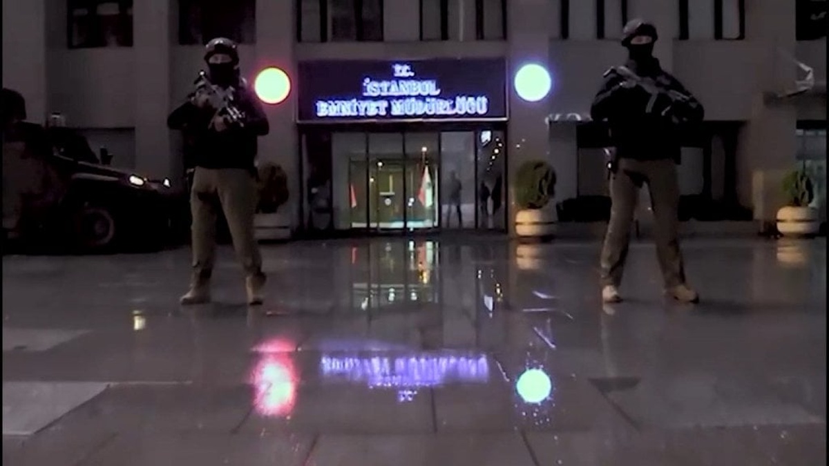 İstanbul'da DEAŞ operasyonu: 11 gözaltı