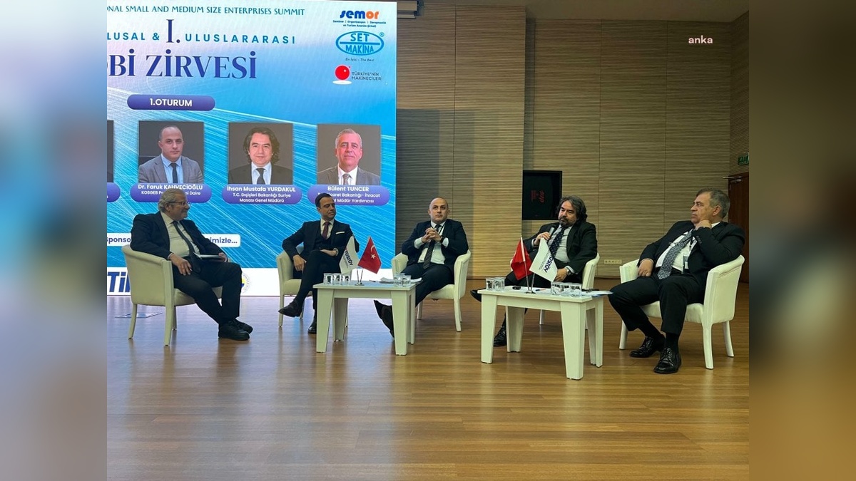 Ankara'da KOBİ Zirvesi: Genç girişimcilere ödülleri verildi