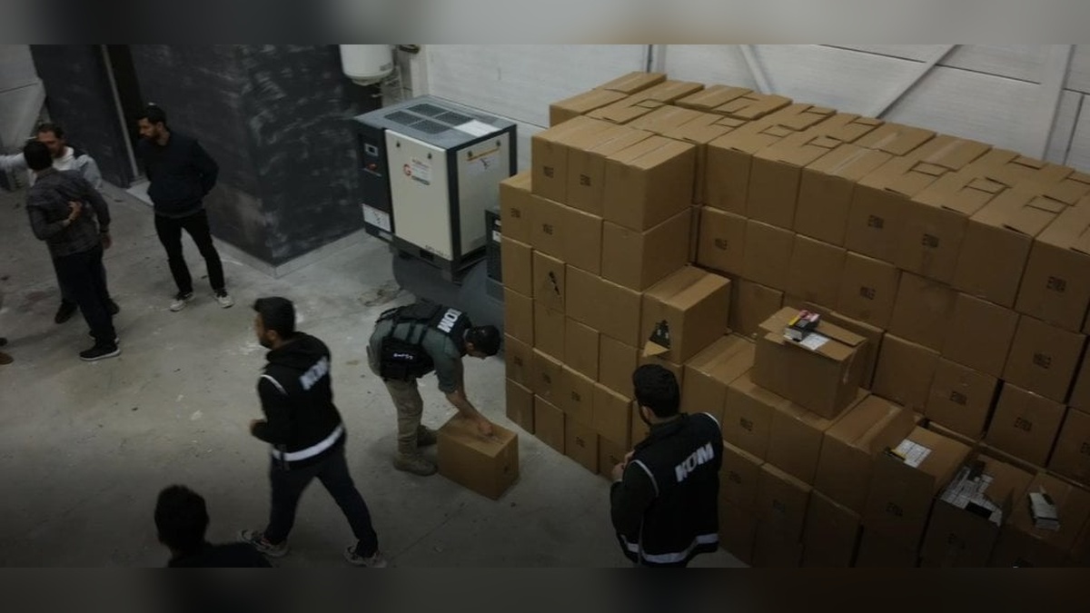 Sakarya'da 3.8 milyon boş makaron ele geçirildi: Üç şüpheli tutuklandı