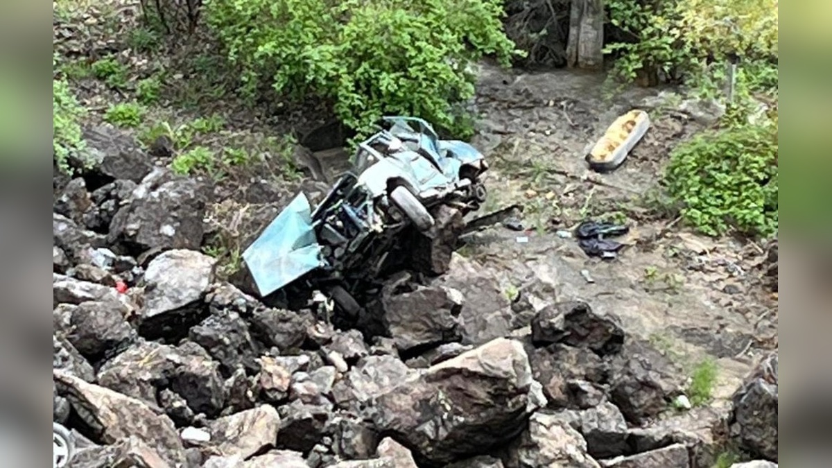 Erzurum'da Otomobil Uçuruma Yuvarlandı: Sürücü Ağır Yaralı