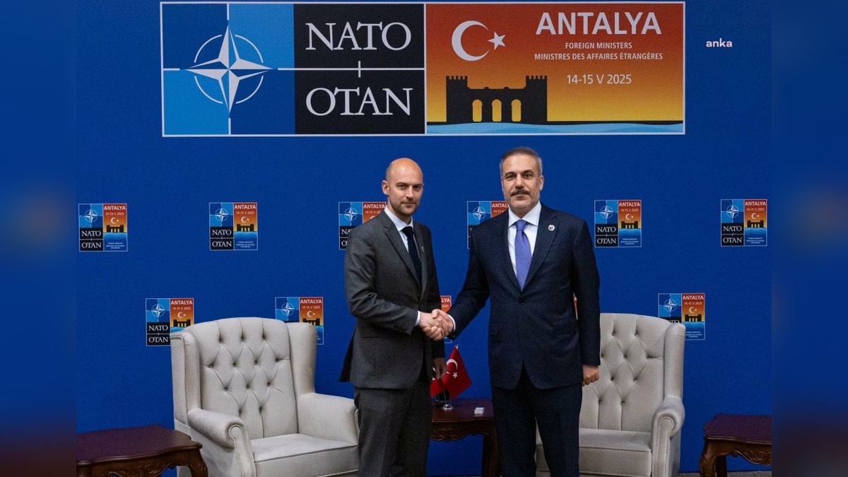 Dışişleri Bakanı Fidan, Fransız mevkidaşı Barrot ile görüştü