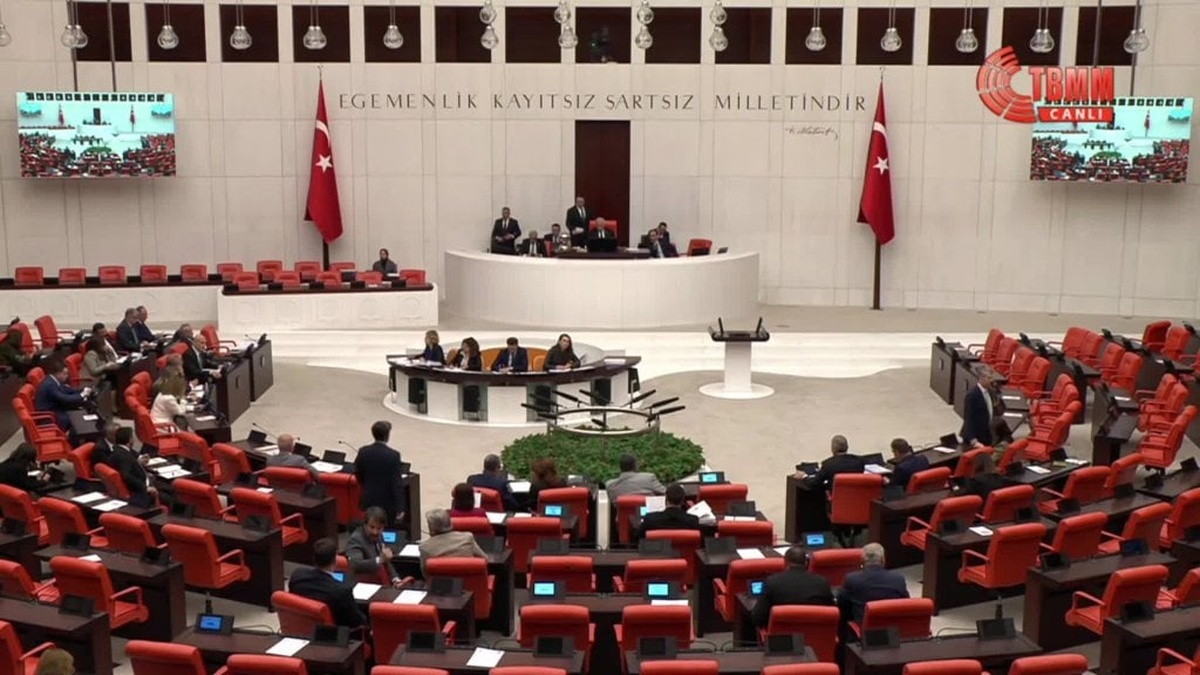 Çömez'den iktidara 'Terörsüz Türkiye' süreci soruları