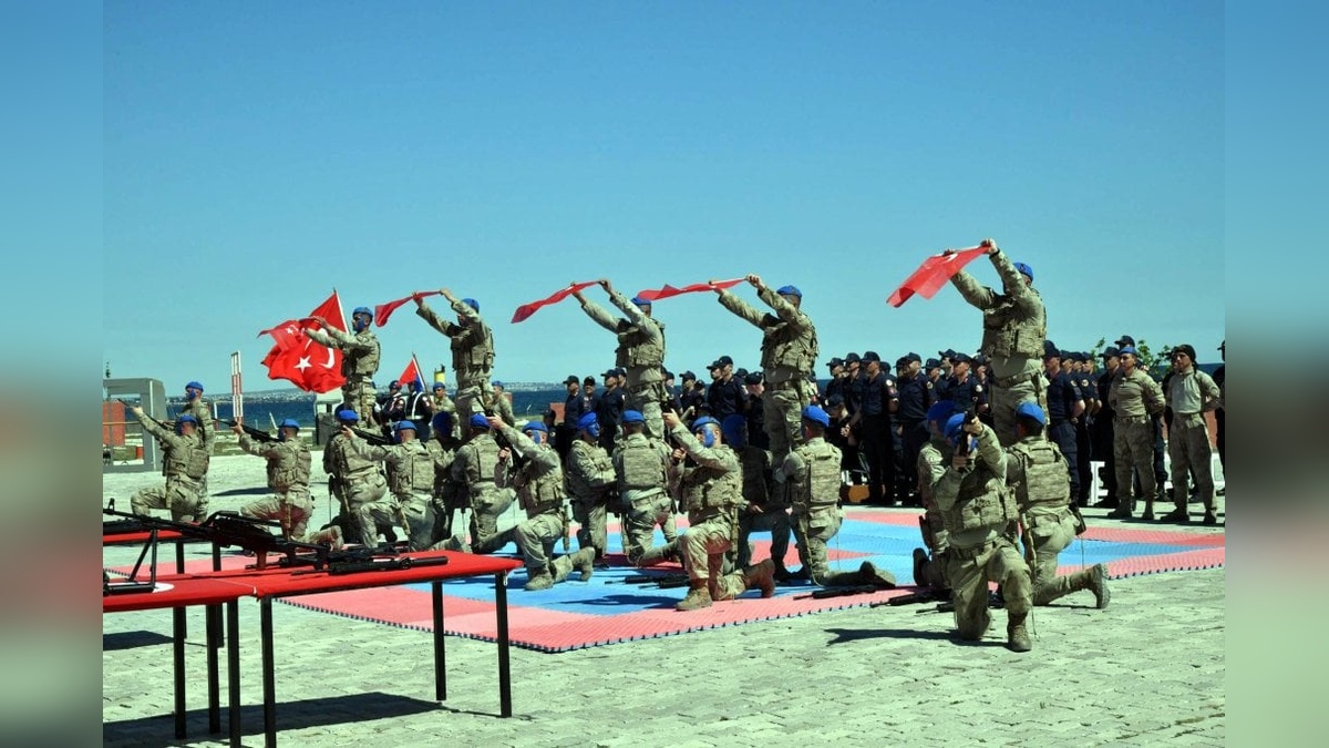 Tekirdağ'da 33 engelli genç temsili askerlik yaptı: Vali Soytürk, 'Çözülmesi gereken sorunlar var' dedi