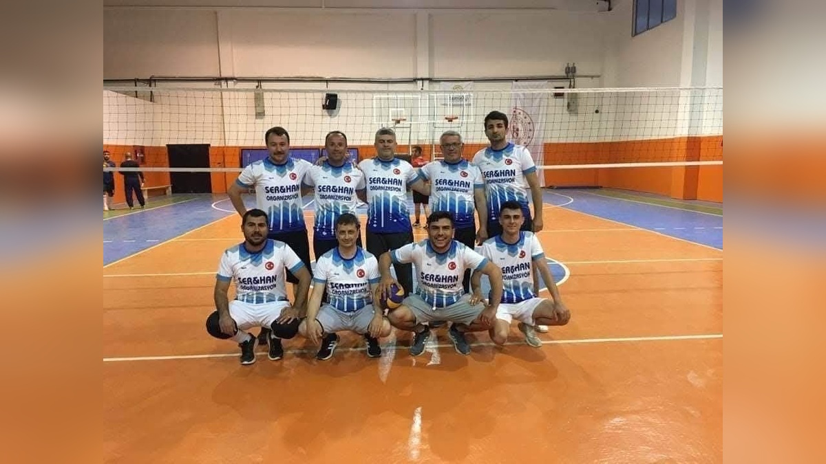 Sarıgöl'de Kaymakamlık Kupası heyecanı başladı