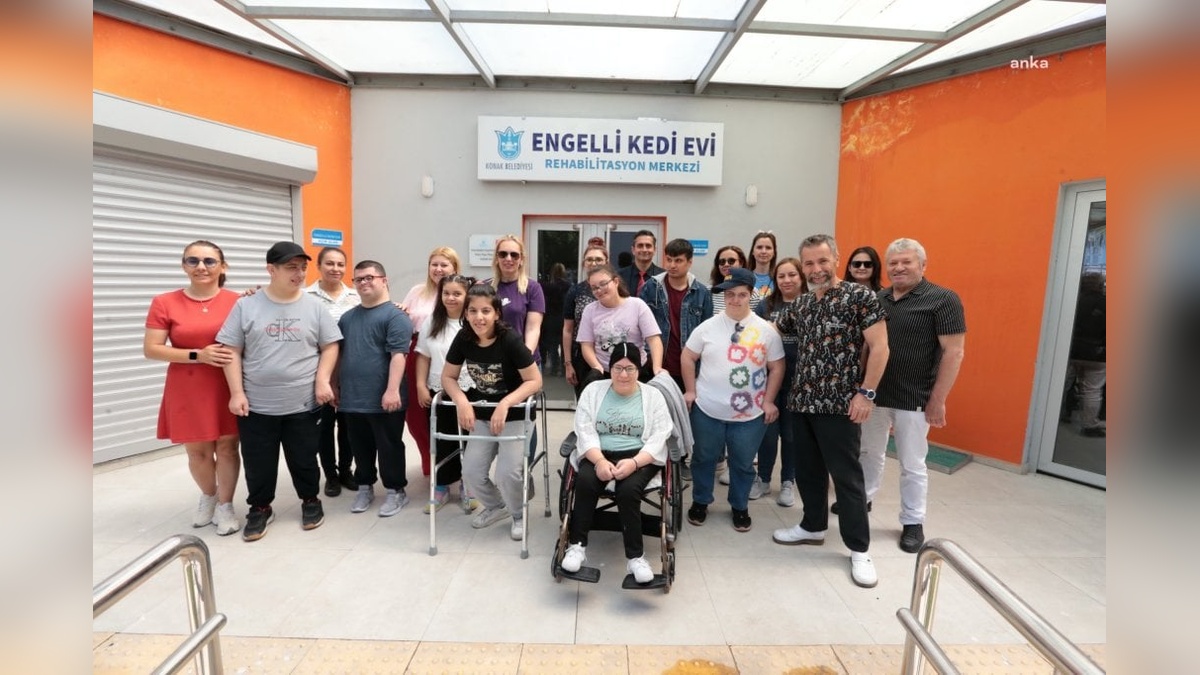 Konak Belediyesi’nden engelli öğrencilere anlamlı etkinlik: Can dostlarla buluştular