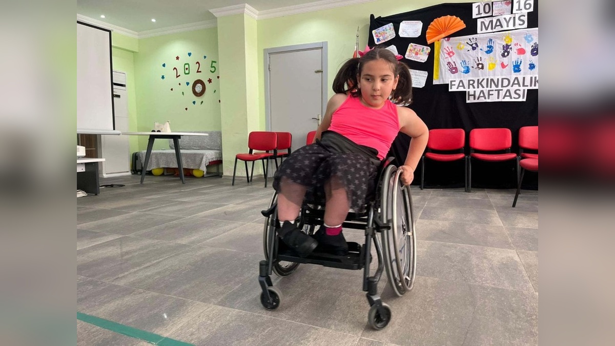 İzmirli Elif Huriye Söylemez: Tekerlekli sandalyede dansla hayallerinin peşinde