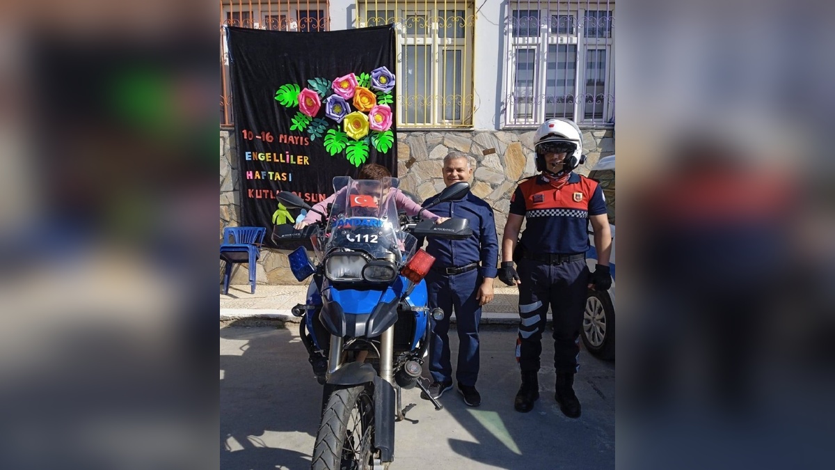 Aydın'da ilkokul öğrencilerine jandarma sürprizi