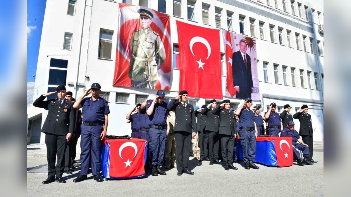 Kırşehir'de engelli vatandaşlar temsili askerlik yaptı: Yemin töreni ve duygusal anlar