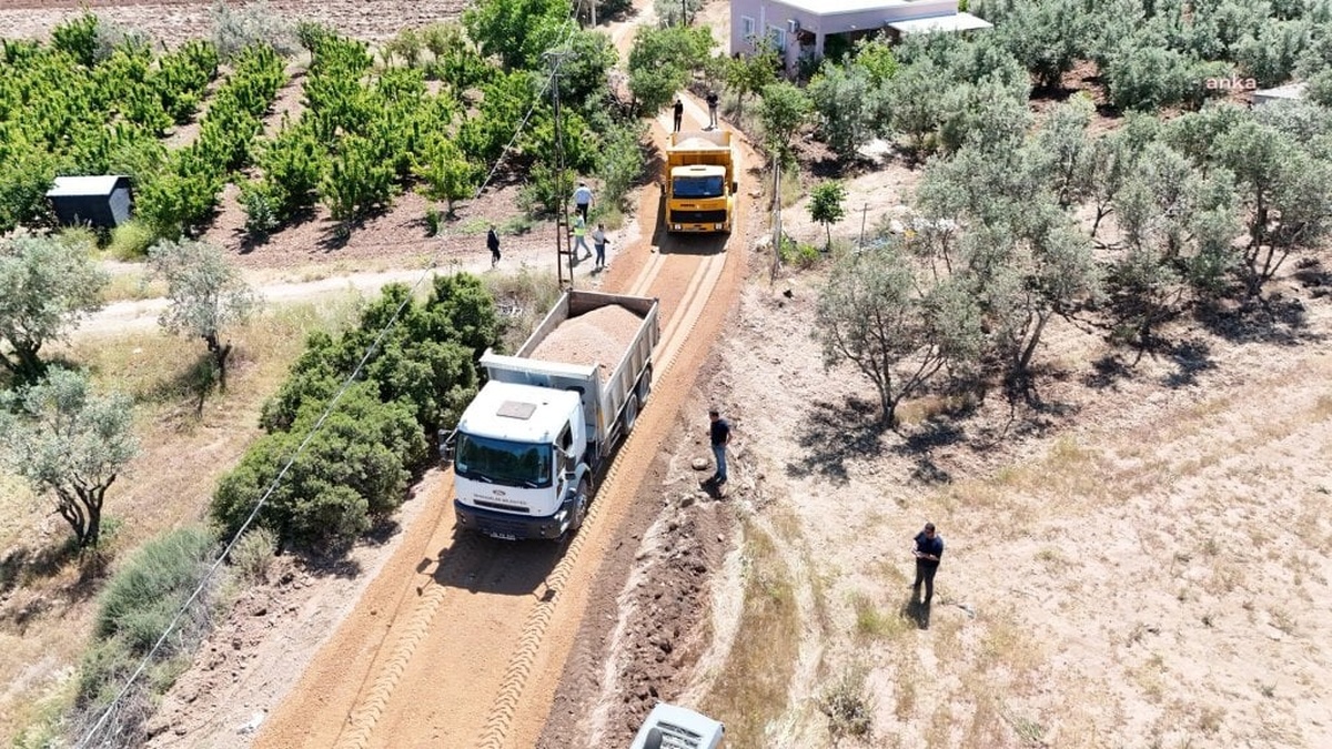 Manisa Şehzadeler Belediyesi: Ova yollarında yenileme çalışmaları devam ediyor