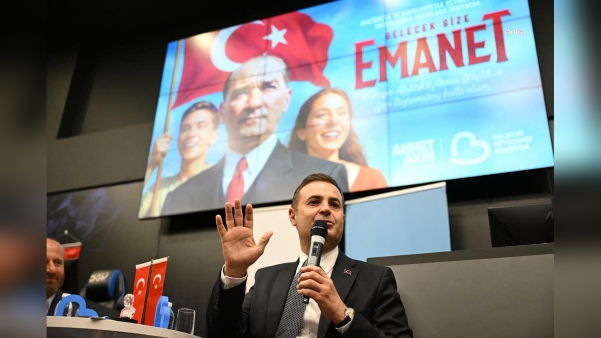 Balıkesir Büyükşehir Belediye Başkanı Akın: Gençlerle bir araya geldi