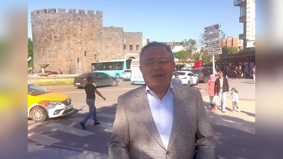 Sezgin Tanrıkulu: PKK’nın silah bırakma kararına destek çağrısı