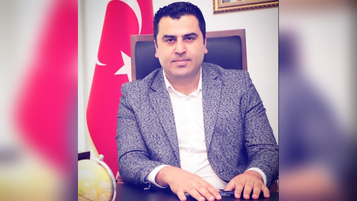 Tekirdağ'da eski belediye başkanı Alan gözaltına alındı: Zimmet suçlamasıyla adliyeye sevk edildi