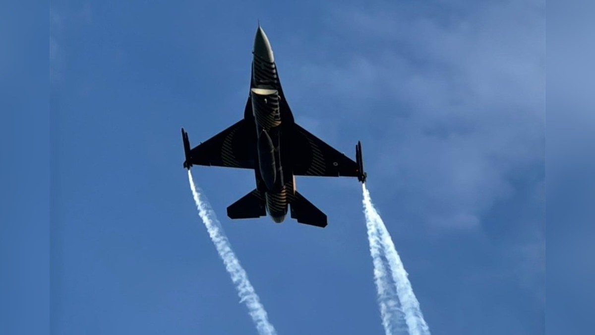 Ordu semalarında SoloTürk gösterisi: Mayıs Yedisi coşkusu