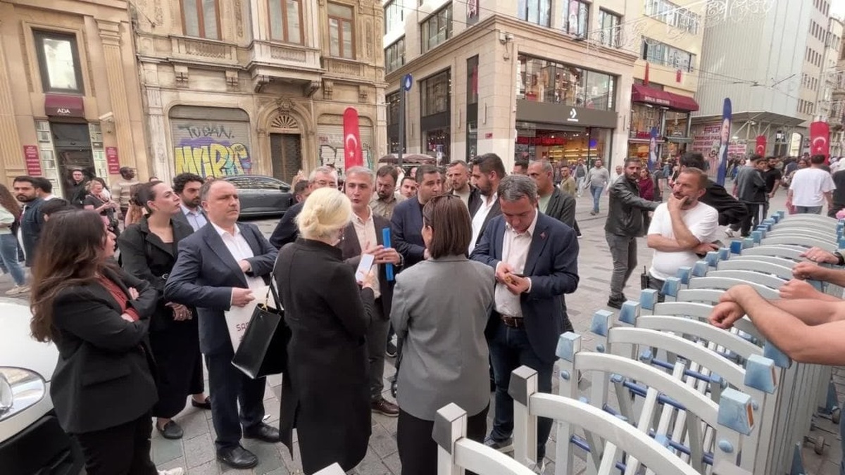 Terra Santa Manastırı boşaltıldı: 1. Beyoğlu Retro Festivali iptal edildi