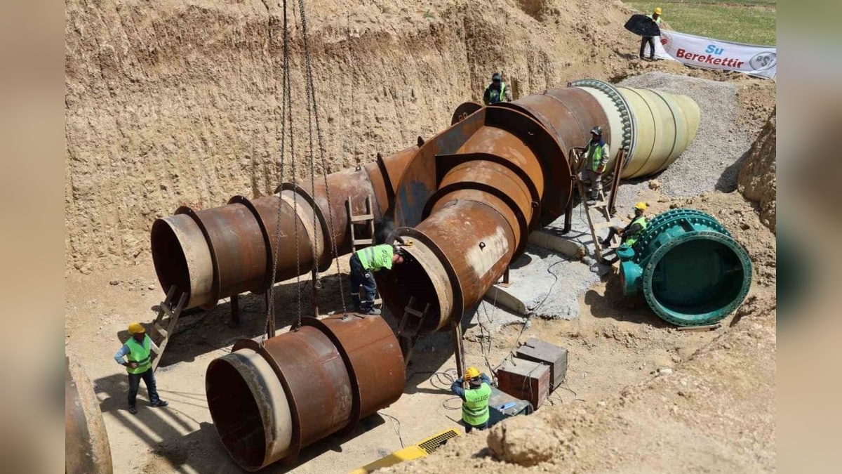 Bakan Yumaklı: Yedigöze Sulama Projesi'nde incelemelerde bulundu