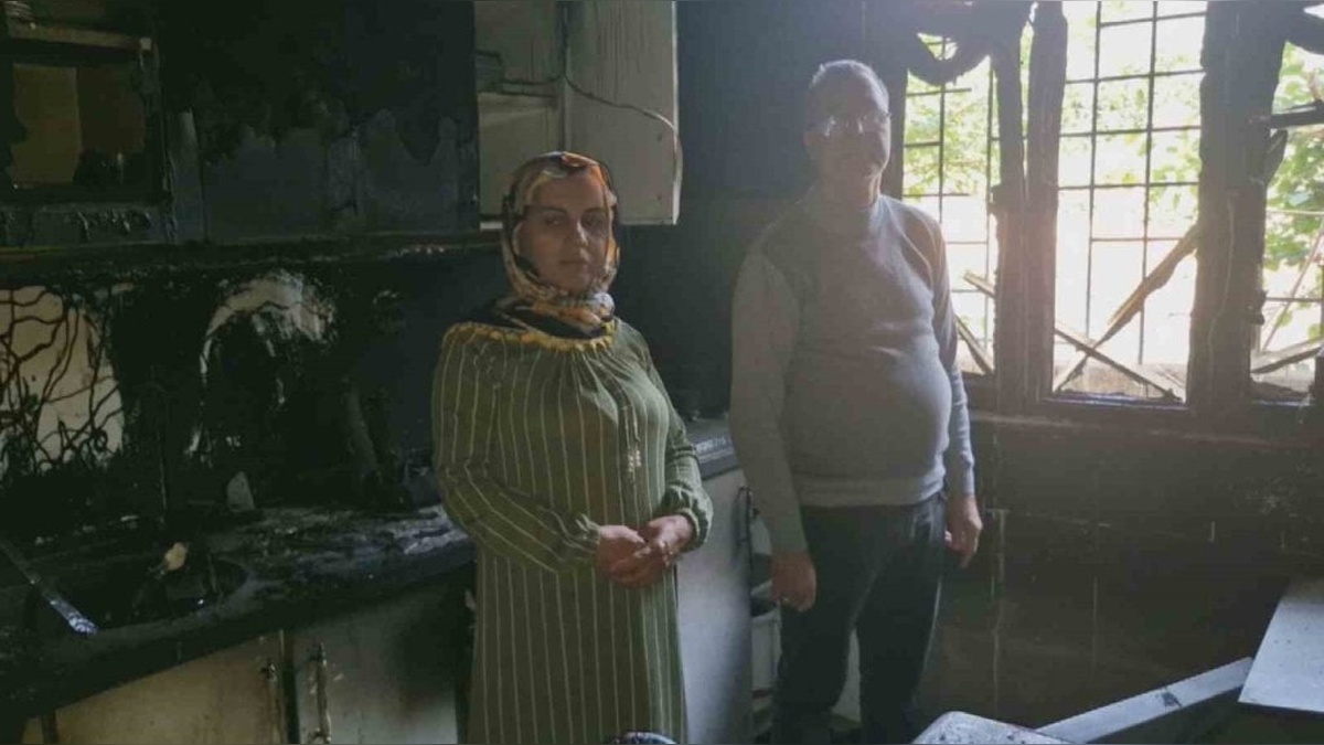 Hatay'da yıldırım düşen ev küle döndü: Duman çifti dumandan etkilendi