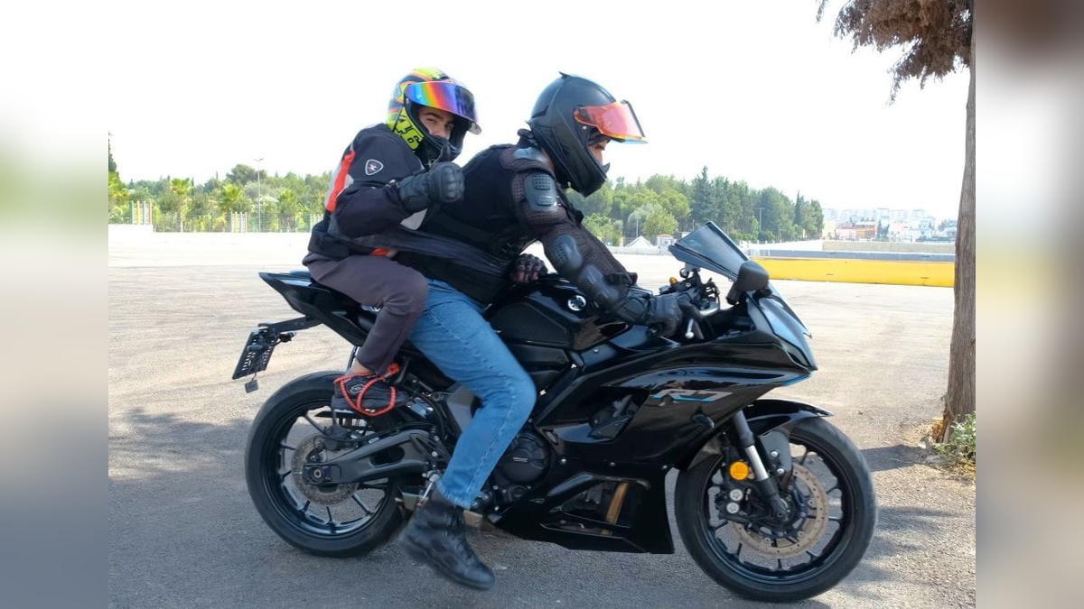 Antalya'da bir hayal gerçek oldu: Milli halterci İsmail Zeki Korkmaz motosiklete bindi