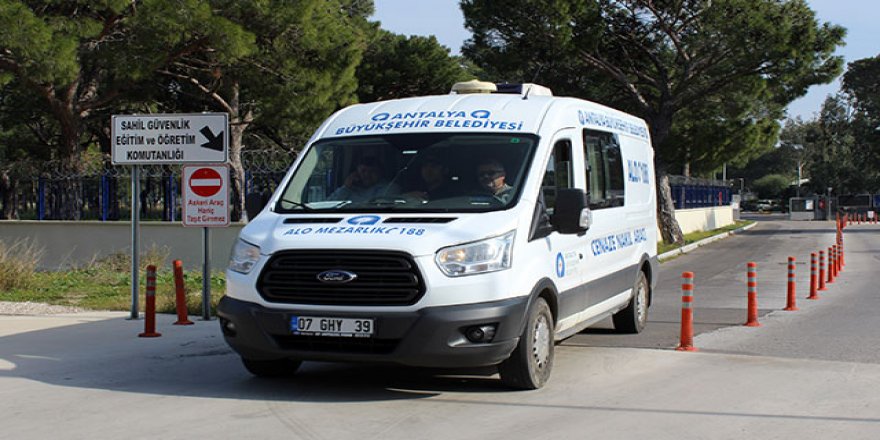 Sahilde kadın cesedi bulundu