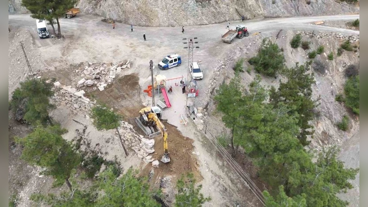 Feke Belediyesi'nden Kısacıklı köyüne hizmet seferberliği: 80 günde alt yapı ve yol çalışmaları tamamlandı