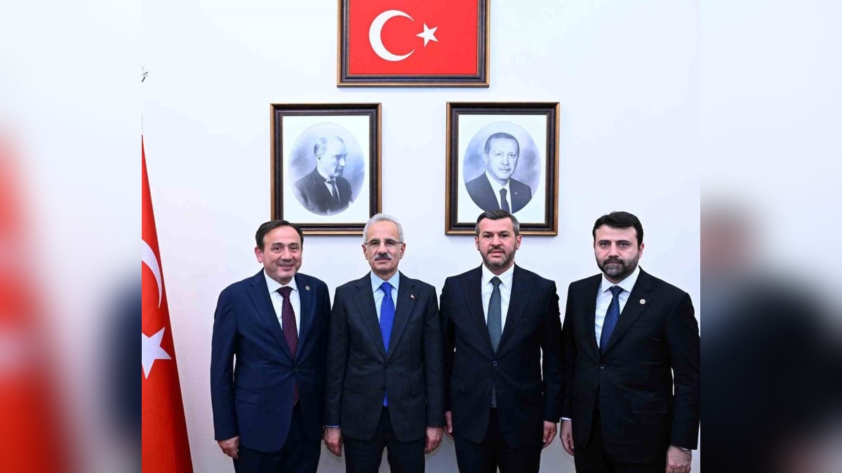 Karabük tren garı Kızılcaören'e taşınıyor: Milletvekilleri ve Belediye Başkanı, Bakan Uraloğlu ile görüştü