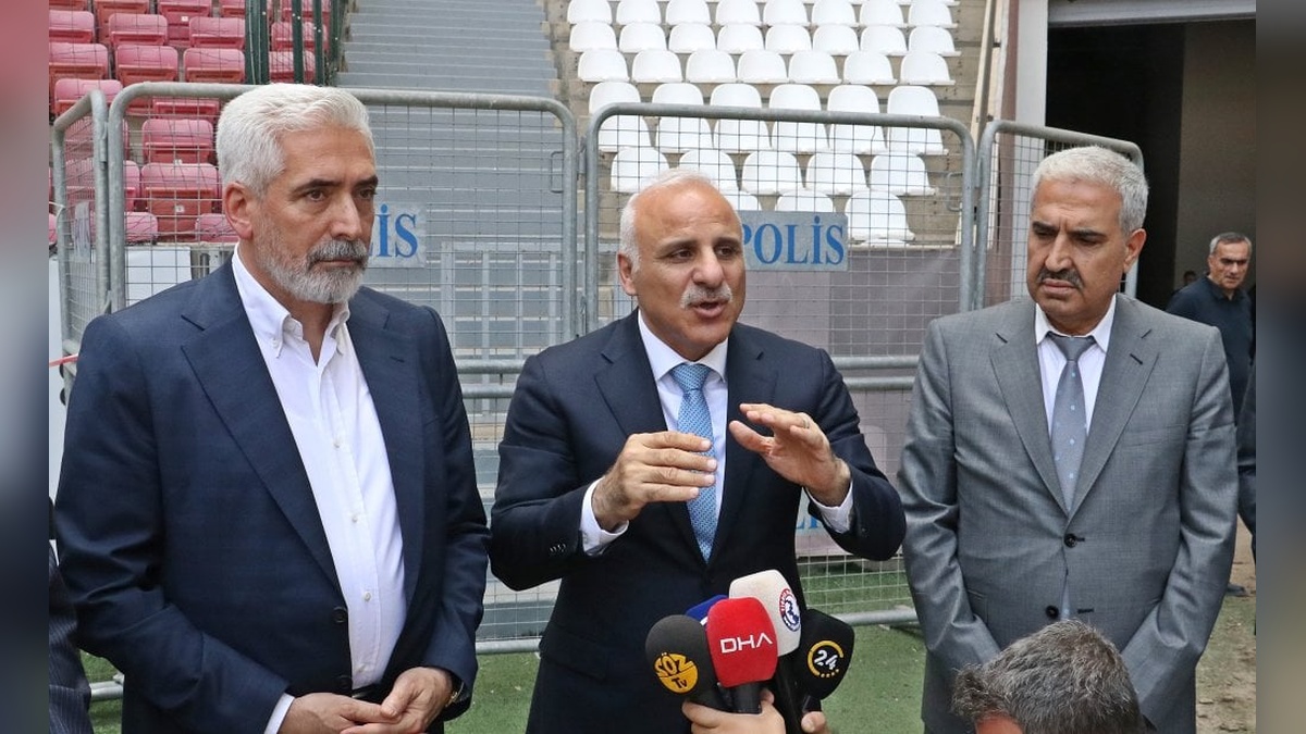 Diyarbakır Valisi Zorluoğlu: Amedspor'u Süper Lig'e çıkarmayı hedefliyoruz