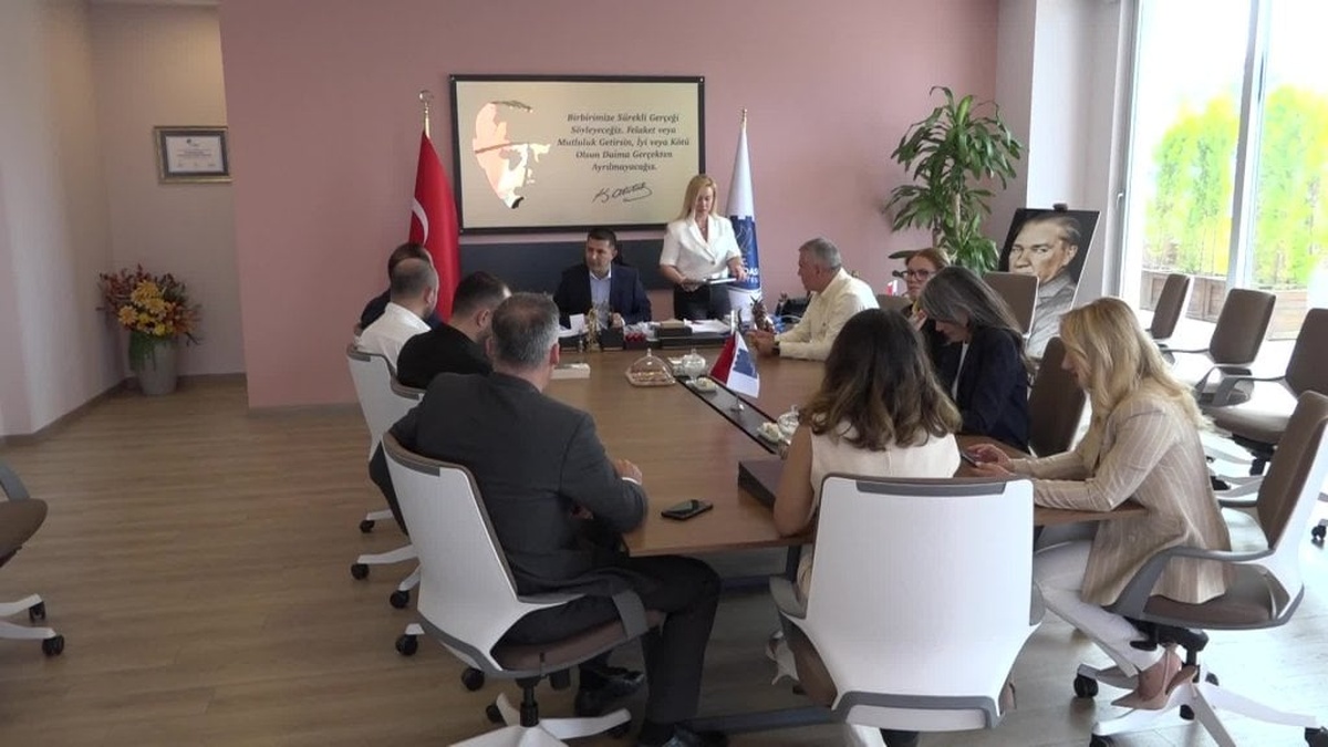 Kuşadası Belediyesi ve Habitat Derneği: Dijital dönüşüm iş birliği iki yıl uzatıldı