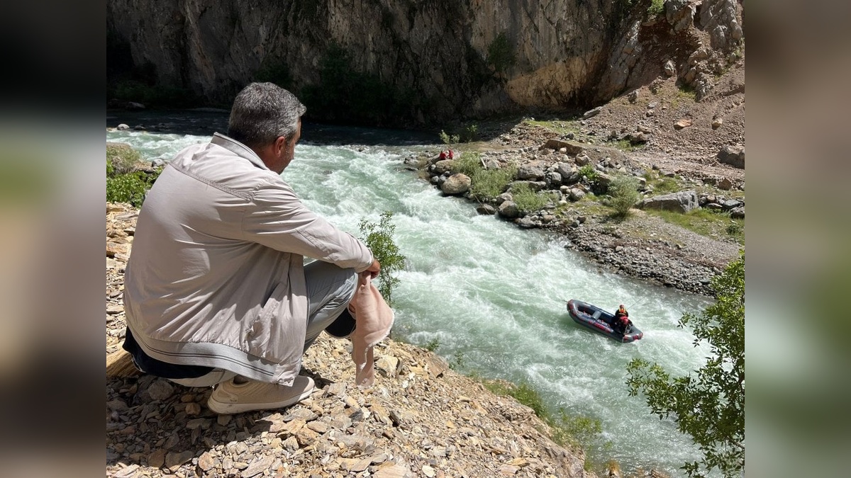 Yüksekova'da Kaybolan Genç İçin Umutlu Bekleyiş: Arama Çalışmaları 8 Güne Ulaştı