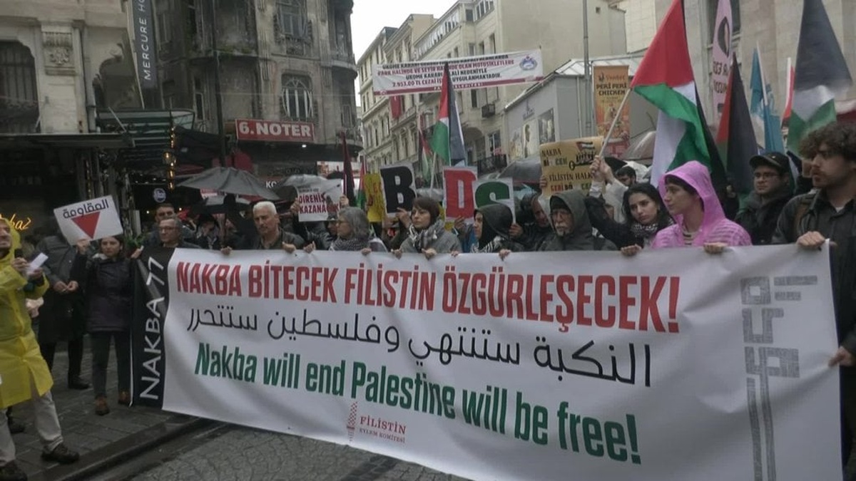 Sirkeci'de Filistin yürüyüşü: Nakba'nın 77’nci yılında dayanışma mesajları