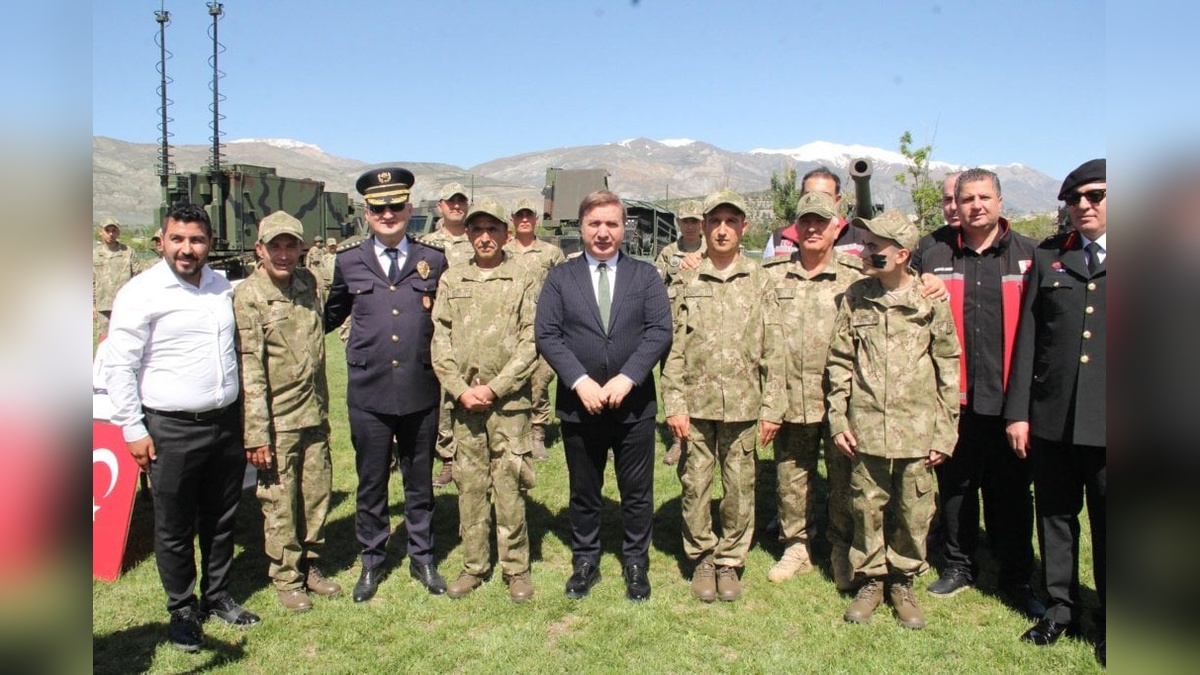 Erzincan'da 54 özel gereksinimli birey askerlik heyecanı yaşadı: Unutulmaz bir gün