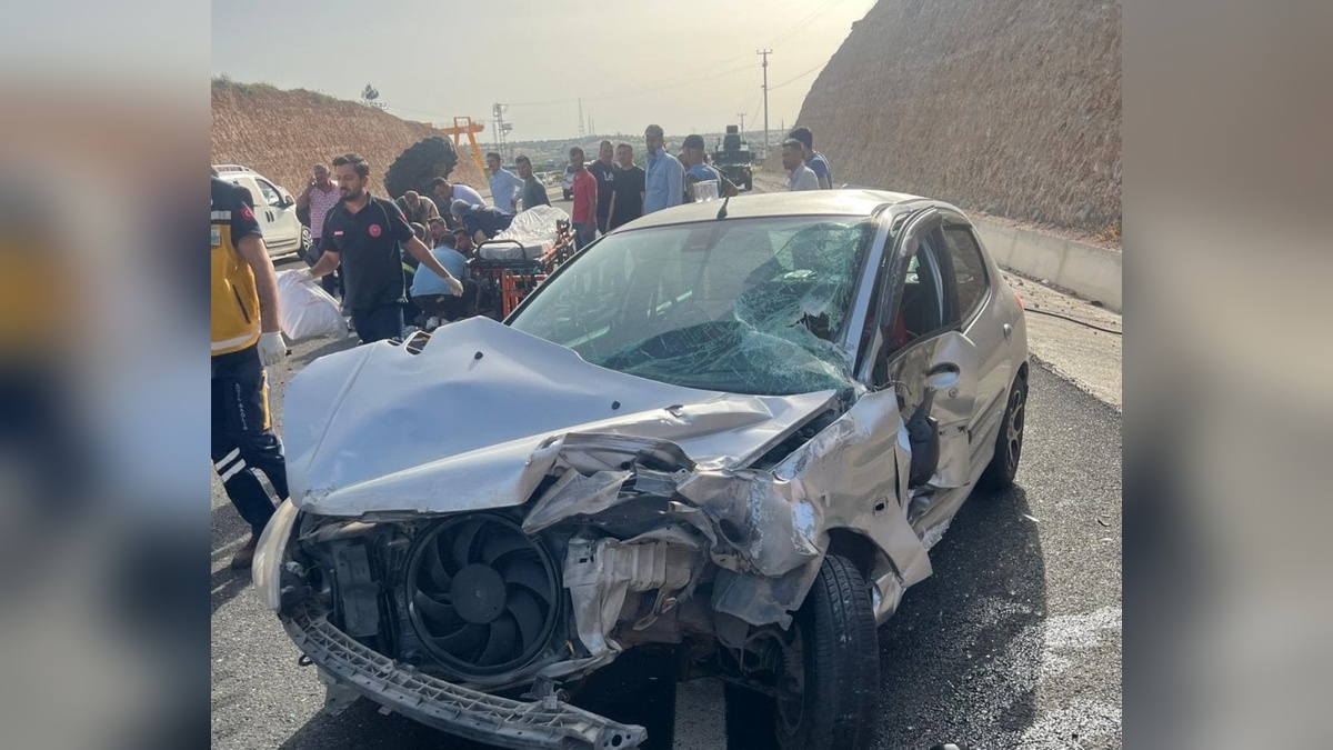 Midyat'ta trafik kazası: 1'i ağır 3 yaralı