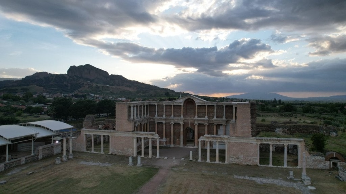 DHA: Haber ajansı 50. yılını kutluyor