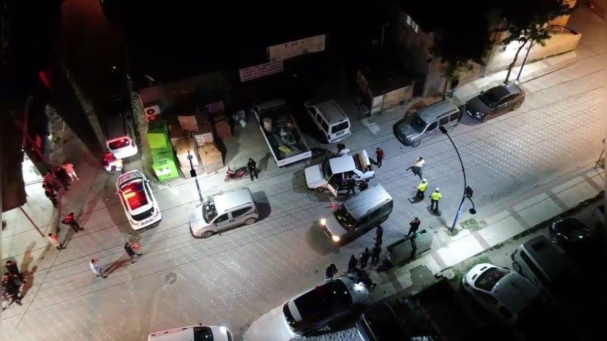 Manisa polisi Narko Alan Uygulaması gerçekleştirdi: Çok sayıda uyuşturucu ve ruhsatsız silah ele geçirildi