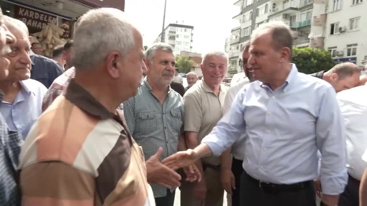 Mersin Büyükşehir Belediye Başkanı Seçer: Kiremithane pazarı ve esnafını ziyaret etti