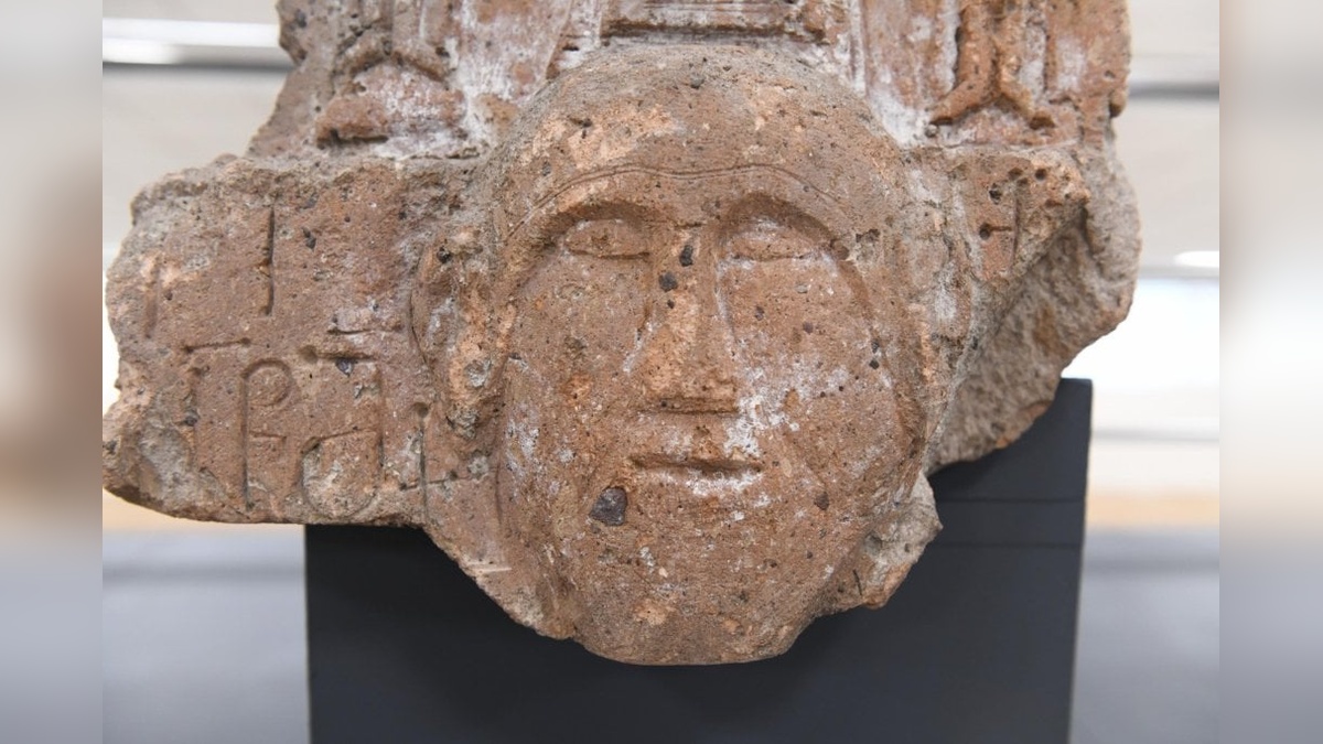 Ani Ören Yeri'nden Hz. İsa figürlü taş rölyef: Kars Müzesi'nde sergileniyor