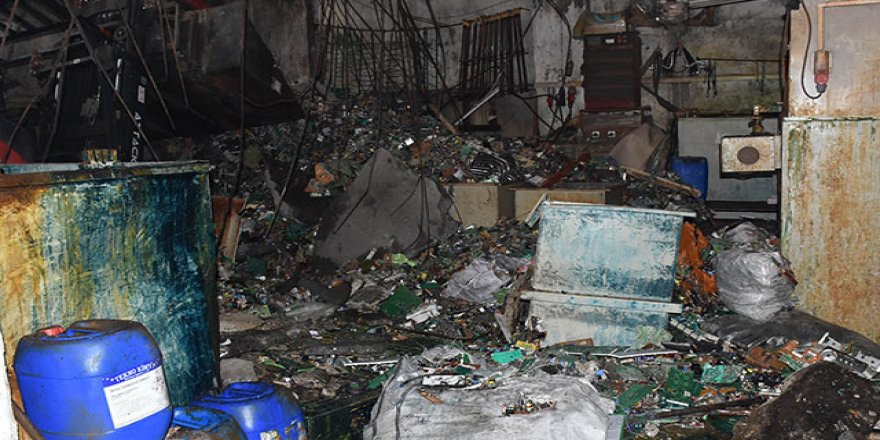 Sultangazi'de atölyenin tavanı çöktü