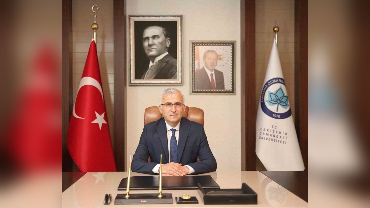 Eskişehir Osmangazi Üniversitesi Rektörü Çolak: 19 Mayıs, bağımsızlığa giden yolu açtı