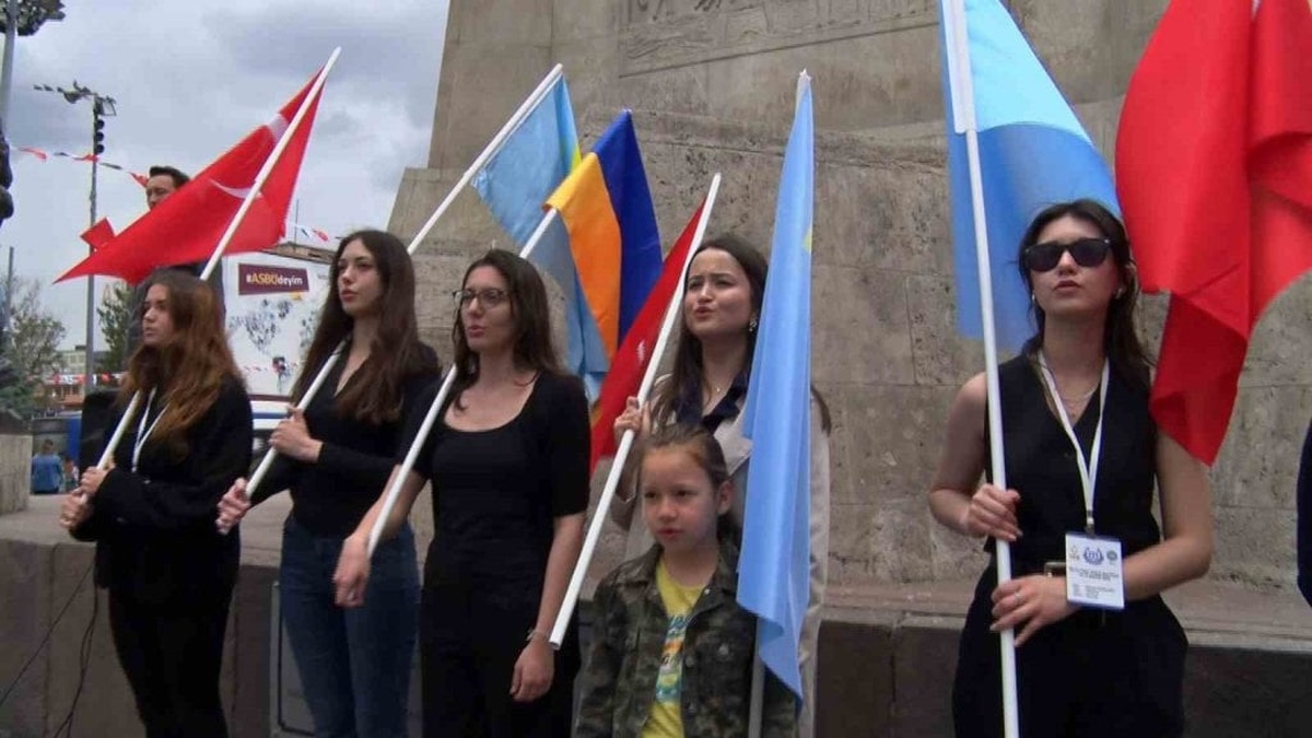 Kırım Tatar Sürgünü'nün 81. yılı: Ulus Meydanı'nda anma etkinliği